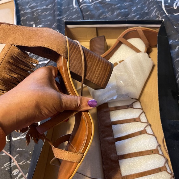 NWT Knee High Opened-Toed Gladiator Heeled Laced-Up Sandals - Picture 12 of 15